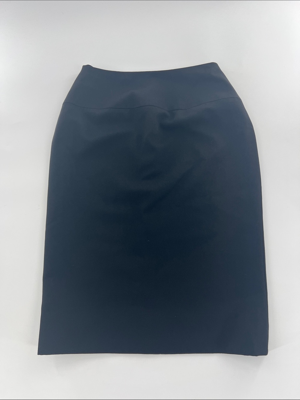 Vintage CHANEL Sleek Pencil Skirt Classic timeless Chic refined staple capsule S